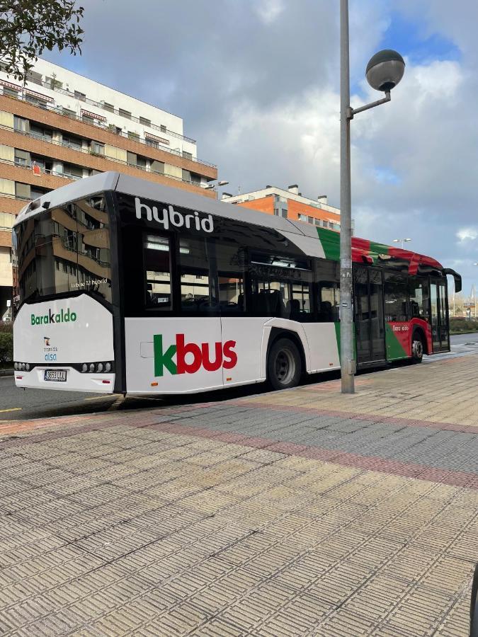 Gran Bilbao XI With Parking By Aston Rentals Barakaldo Exterior foto