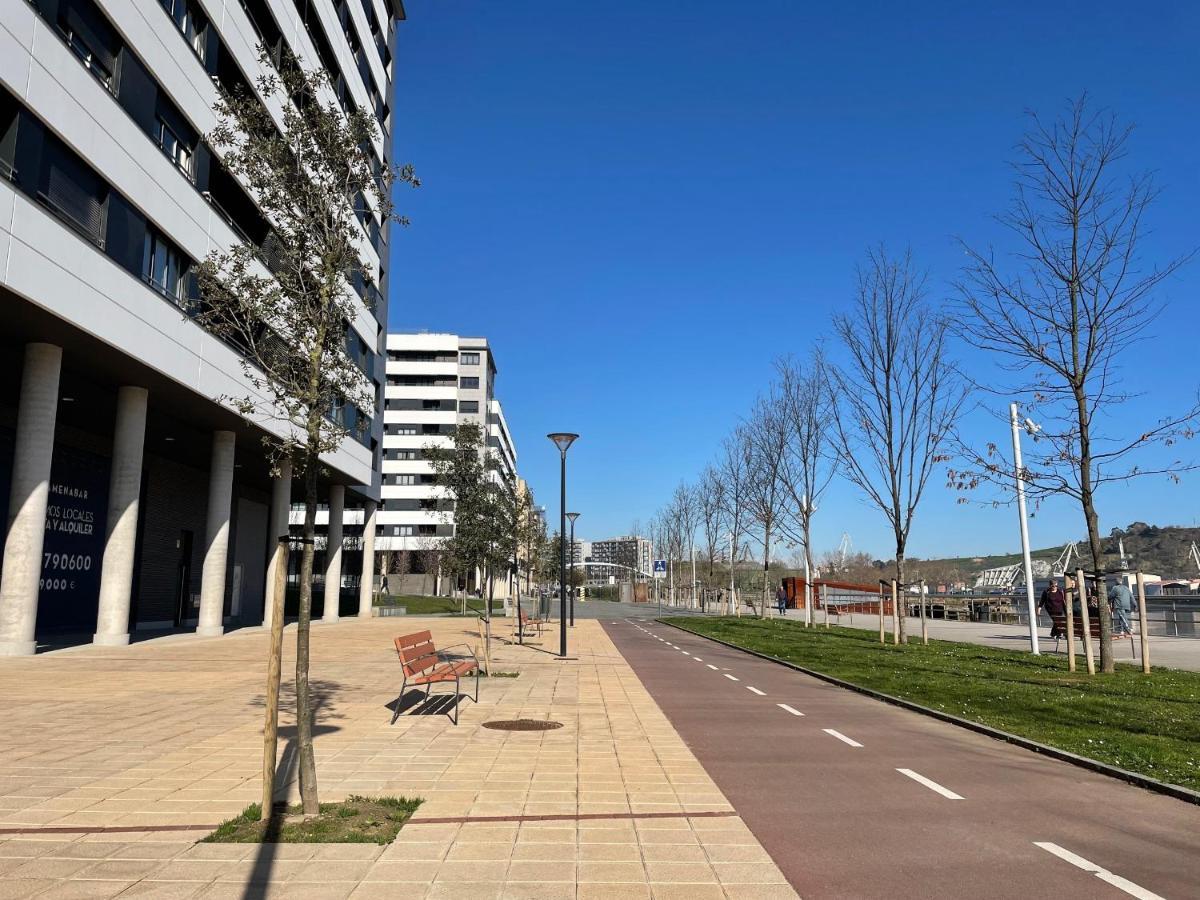Gran Bilbao XI With Parking By Aston Rentals Barakaldo Exterior foto